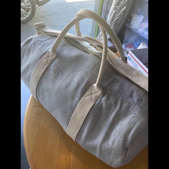 duffle bolsa brandy melville